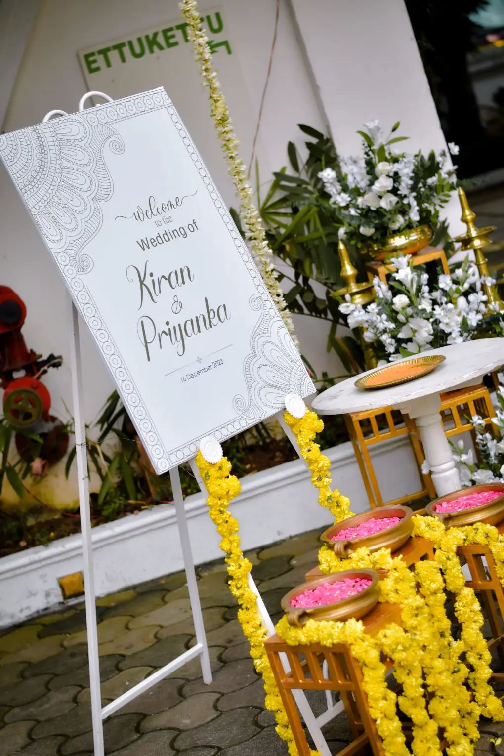 Gate Decoration3