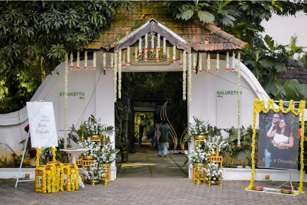 Gate Decoration1